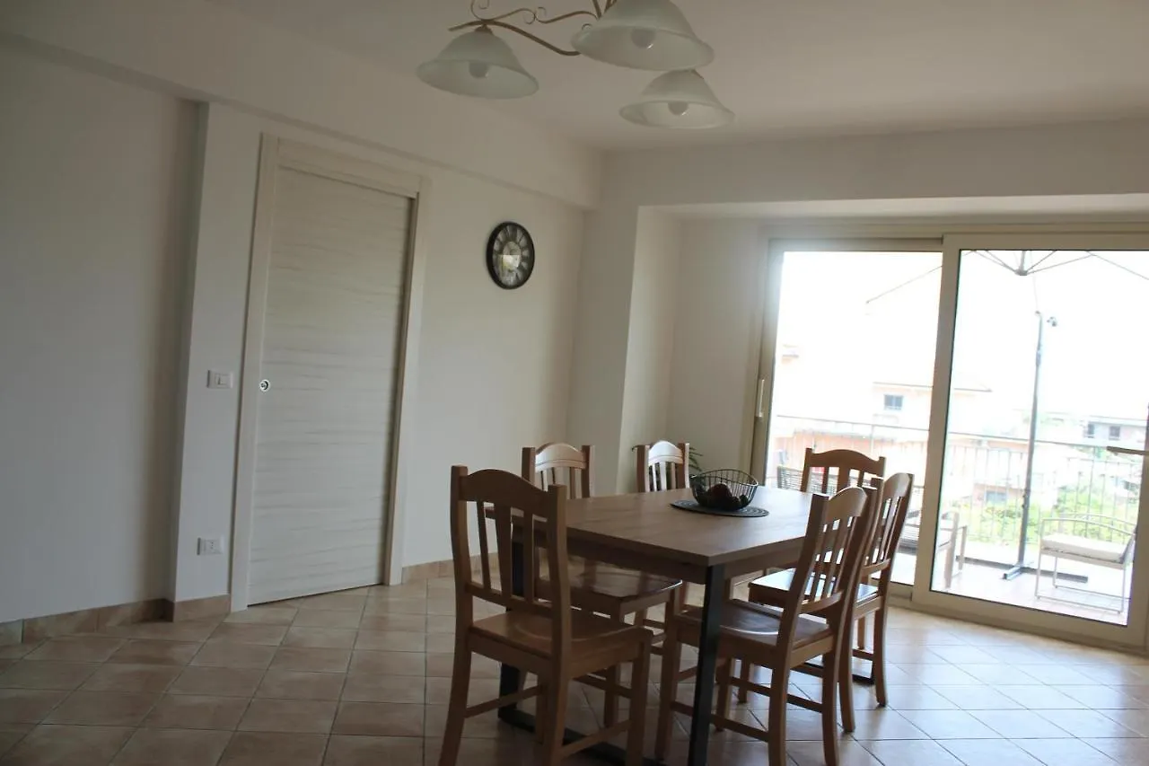 Maison De Cheeramie - Tourist Apartments Tra Mare E Etna Mascali